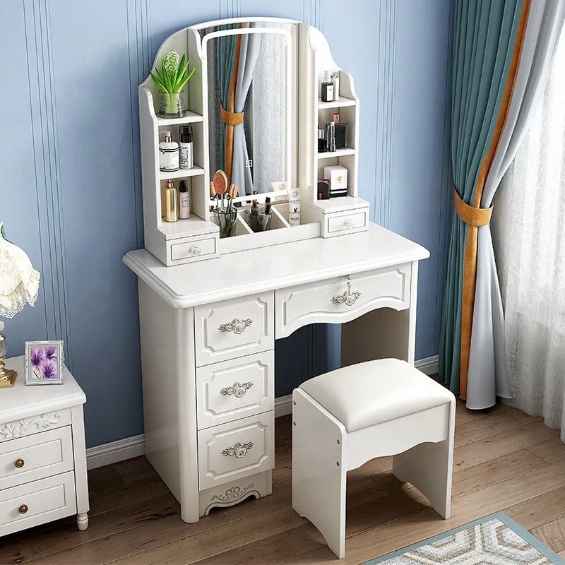 Desk Setup Simple - Meja Rias Kayu Modern Putih dan